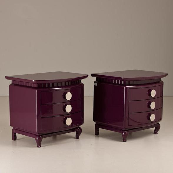 A Pair of Stunning Lacquered Three Drawer Commodes 1980s