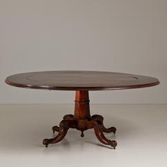 A Superb Irish Mahogany Dining Table circa 1830